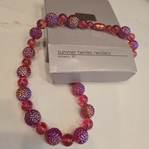 Vintage Avon Summer Berries Necklace, Redberry